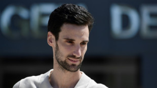 Le gardien du PSG Sergio Rico sort de l'hôpital et veut "reprendre le football"