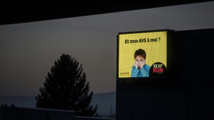 Suiza vota sobre un aumento de la edad de jubilación y un aguinaldo para los jubilados