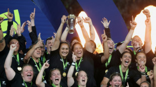 Mondial féminin de rugby: la Nouvelle-Zélande s'adjuge un sixième sacre au détriment de l'Angleterre (34-31)