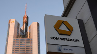 Unicredit, resta in piedi l'operazione Commerzbank