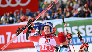 Ski alpin: Odermatt déjà impérial à Sölden, les Bleus dépassés