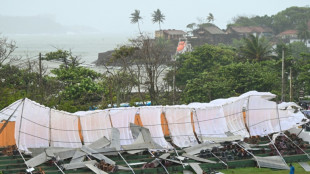 Rough weather causes stand collapse, delays Galle Test