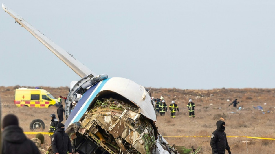 Nach Flugzeugabsturz in Kasachstan: Mehrere Airlines sagen Flüge nach Russland ab