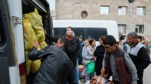 Miles de refugiados llegan a Armenia antes de reunión entre líder de Azerbaiyán y Erdogan