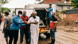 La salida del sol da una respiro a Sudáfrica volcada a la oración tras inundaciones