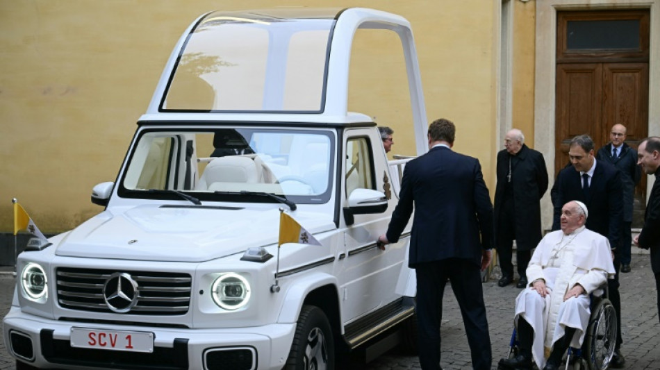 Franziskus steigt auf elektrisches Papamobil um