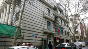 Un muerto en ataque contra la embajada de Azerbaiyán en Irán