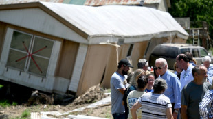 Dans le Kentucky, Biden tente d'apporter de l'espoir aux victimes des inondations - et au pays