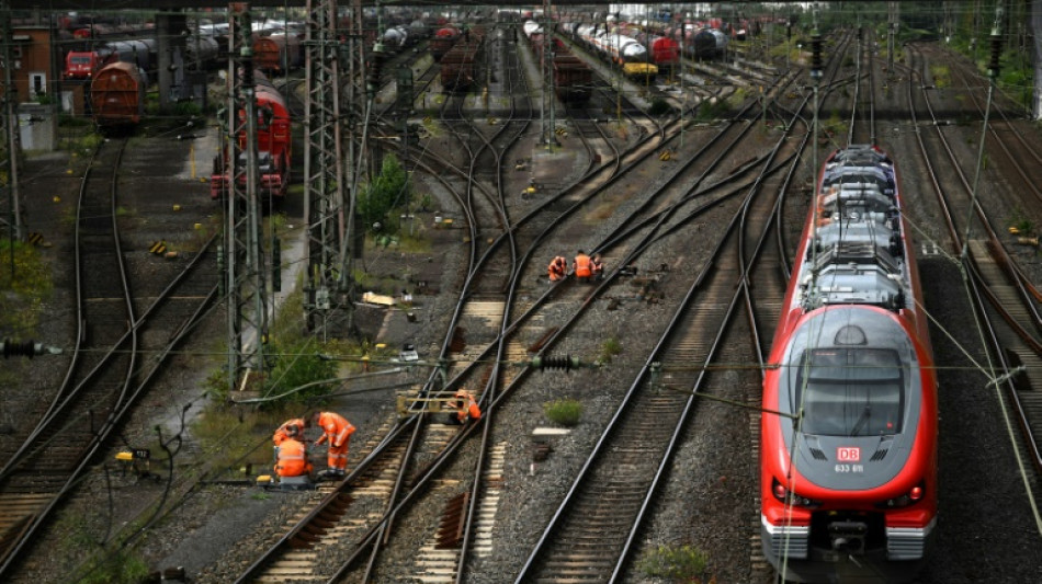 Bundesländer: Bund riskiert Aus des 49-Euro-Tickets