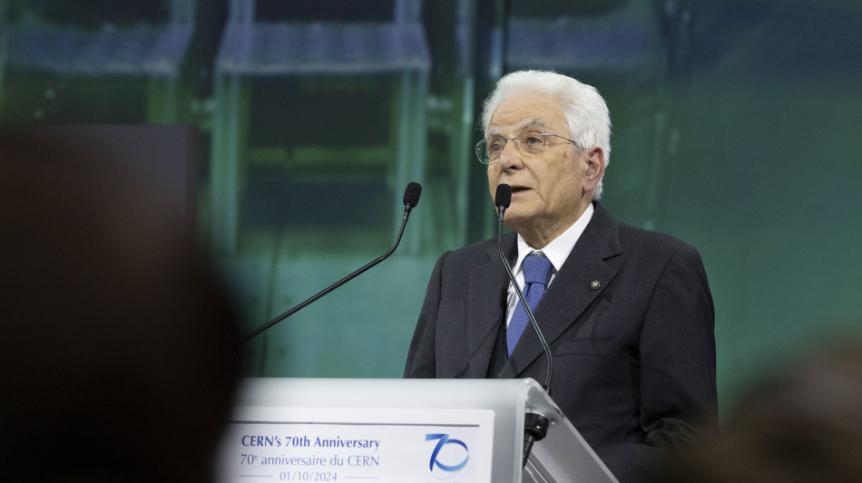 Mattarella, potere è tentato a limitare libertà di informazione