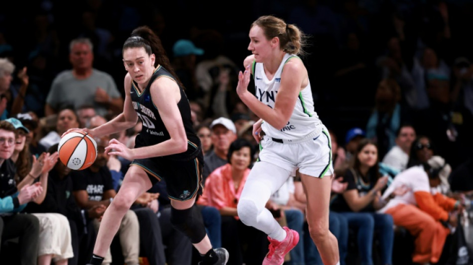 Stewart leads Liberty past Lynx to level WNBA Finals