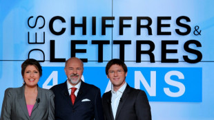 "Des chiffres et des lettres": décision repoussée pour les ex-présentateurs aux prud'hommes