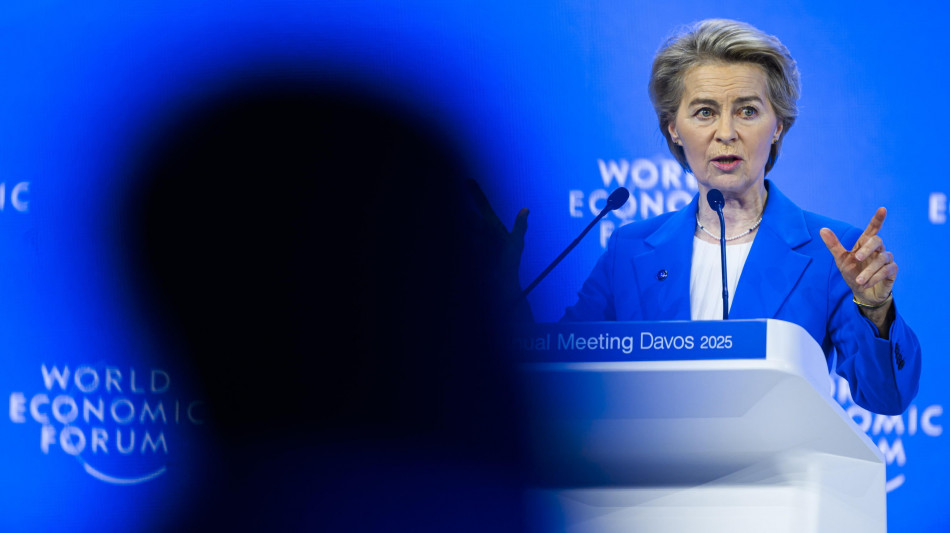 Von der Leyen, 'pronti a negoziare con Trump su commercio'