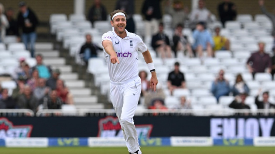 McCullum has England 'running towards the danger': Broad