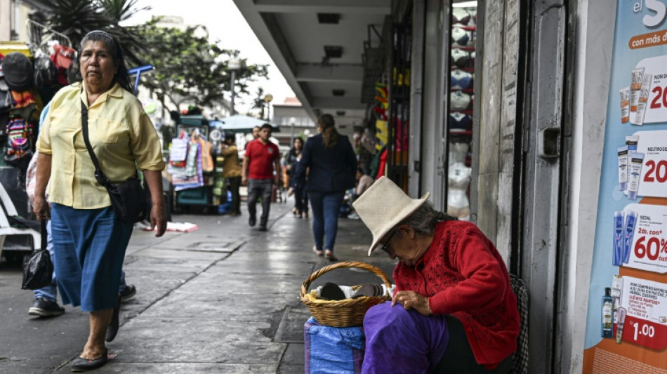 Perú invertirá 1.550 millones de dólares para reactivar economía