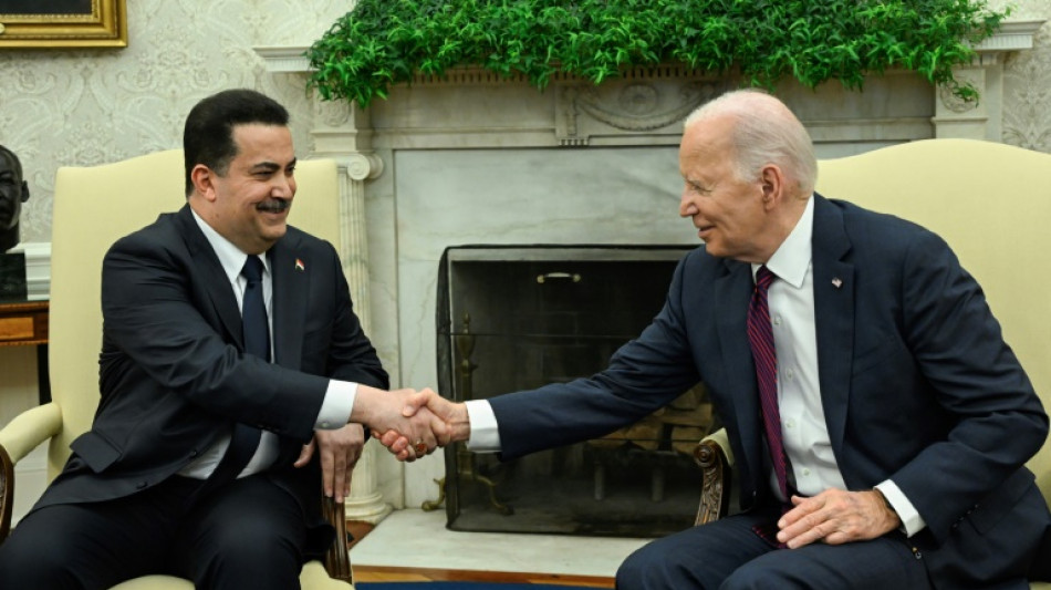 Biden y primer ministro iraquí acuerdan diálogo para retiro de coalición antiyihadista