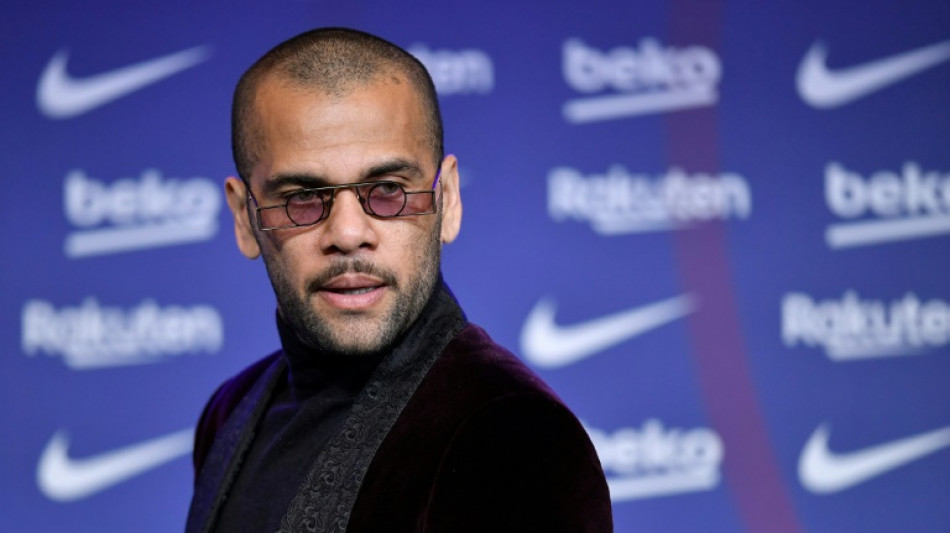 Daniel Alves, de jogador recordista a condenado por estupro