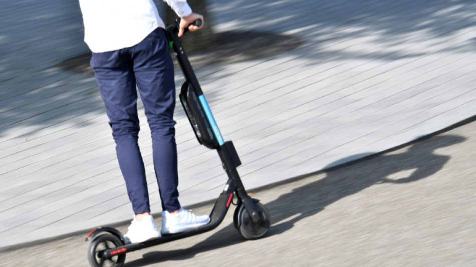 Tödlicher Unfall in Nordrhein-Westfalen: E-Scooter-Fahrer von Zug erfasst