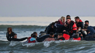 Cientos de migrantes siguen llegando a las costas inglesas pese a la cercanía del invierno