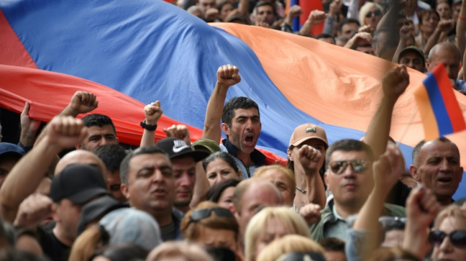 Thousands rally in Armenia against Karabakh concessions 