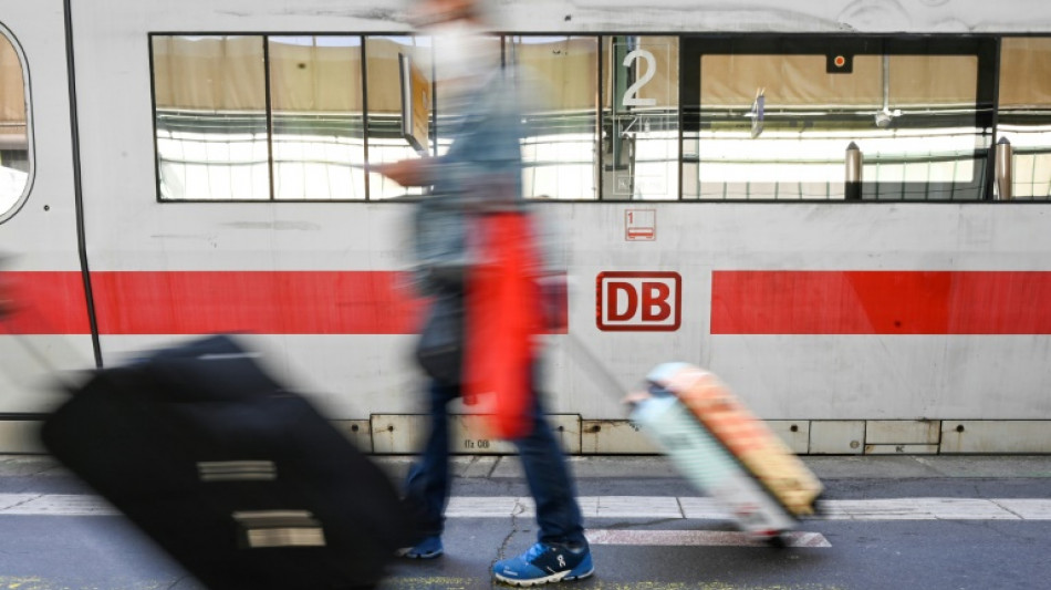 In Halle und Nordhorn stehen die Bahnhöfe des Jahres