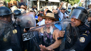 Disturbios afuera del Congreso de Guatemala que atrasa investidura de Arévalo