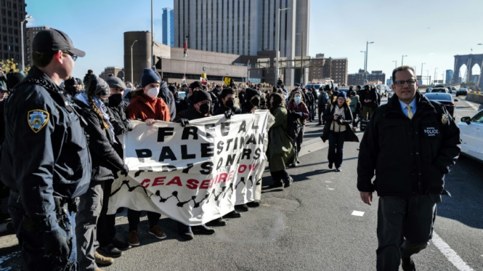 Manifestantes pro Gaza bloquean puentes y un túnel de acceso a Nueva York