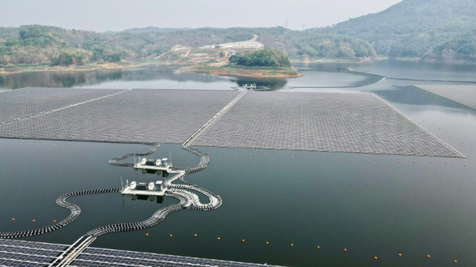 L'Indonésie inaugure le plus vaste parc solaire flottant de la région