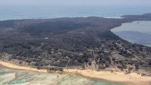 Imágenes de Tonga muestran devastación tras la erupción seguida por un tsunami