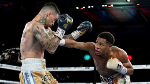 Boxe: Haney bat Kambosos et devient champion incontesté des légers