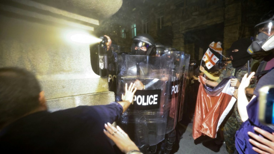 Decenas de detenidos en la represión de las manifestaciones proeuropeas en Georgia