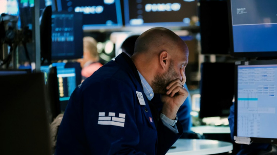 Wall Street termine en hausse, soubresaut avant des nouvelles des prix et des taux