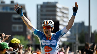 Tour de France femmes: Kool remporte la 1re étape et endosse le maillot jaune