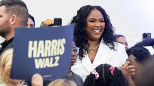 Harris leans on A-list, Trump on quirky coterie in homestretch