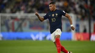 Mondial - Avant France-Pologne: Mbappé bien entouré, Lewandowski esseulé