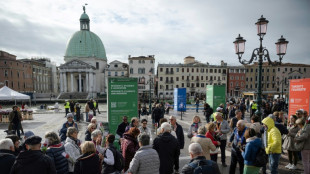 Veneza inicia cobrança de taxa diária de cinco euros para conter turismo em massa