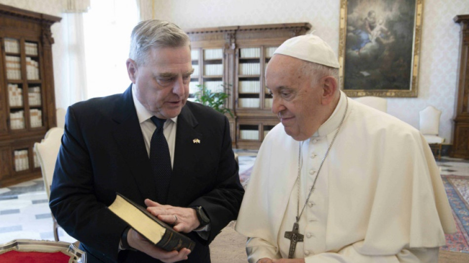 El papa se reúne con el jefe del Estado Mayor de EEUU para hablar de Ucrania