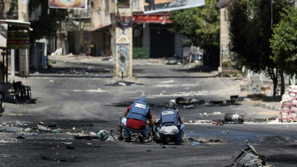 Exército israelense inicia retirada de Jenin após operação que matou 12 palestinos