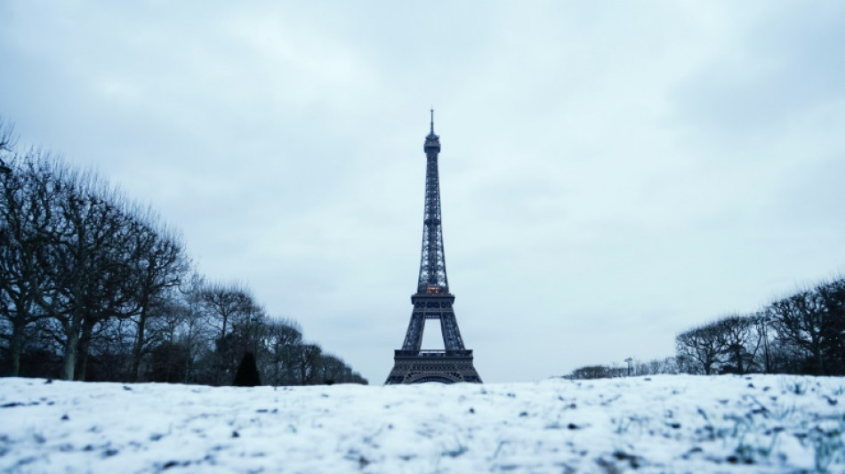 De la Normandie à l'Alsace, le nord de la France se prépare à la neige et au verglas