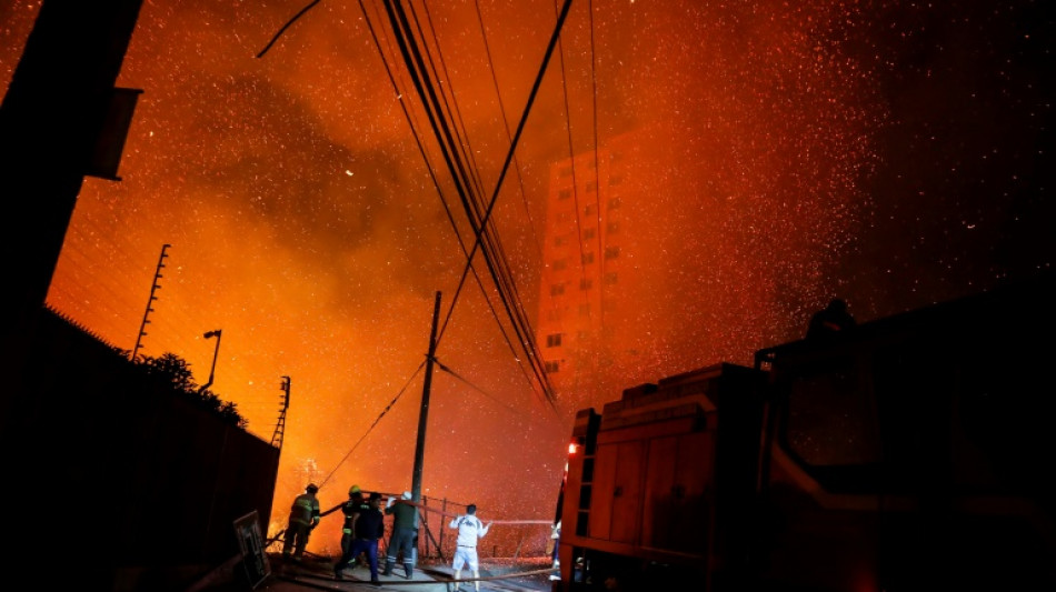 Dos fallecidos y 400 viviendas afectadas en Chile por un incendio en Viña del Mar