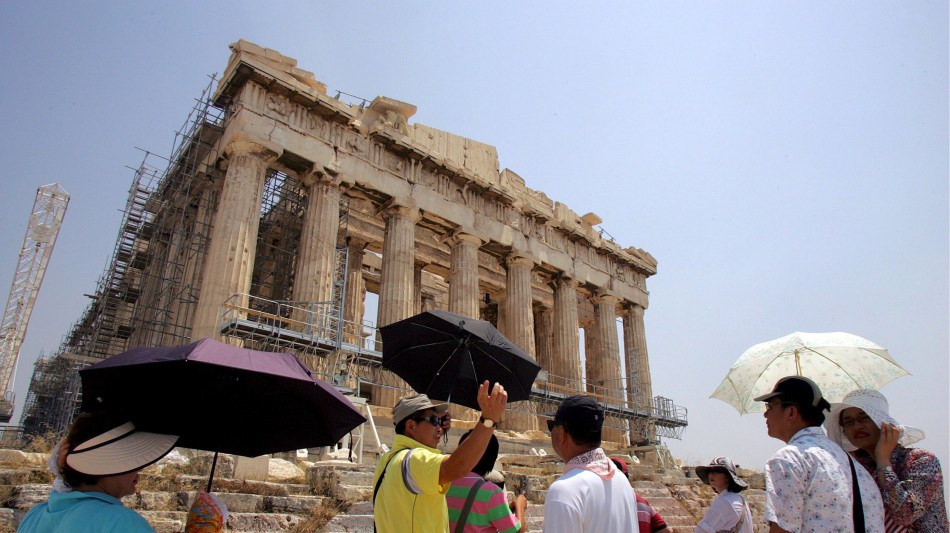 Grecia: limitato orario visite a siti archeologici per il caldo