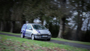 Des Twingo évitent la casse en s'électrifiant