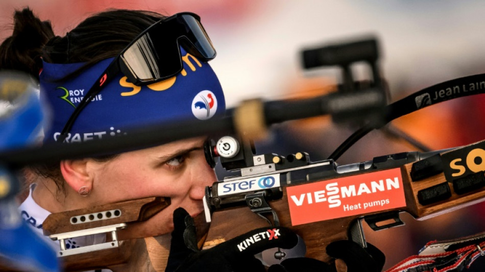 Biathlon: Simon à l'aise sur la patinoire du Grand-Bornand