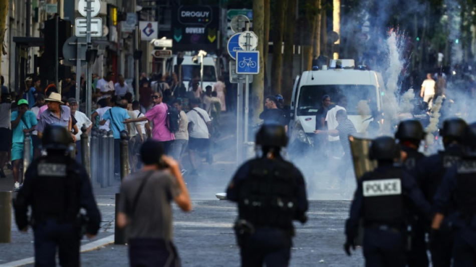 Remite la violencia en Francia después del entierro del joven Nahel