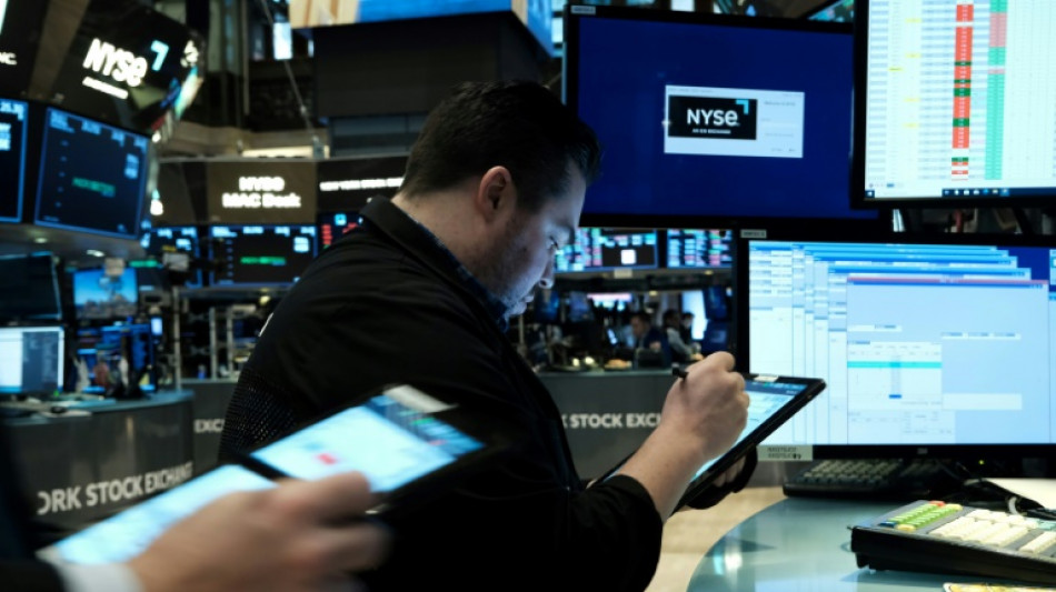 Wall Street commence la séance en timide hausse