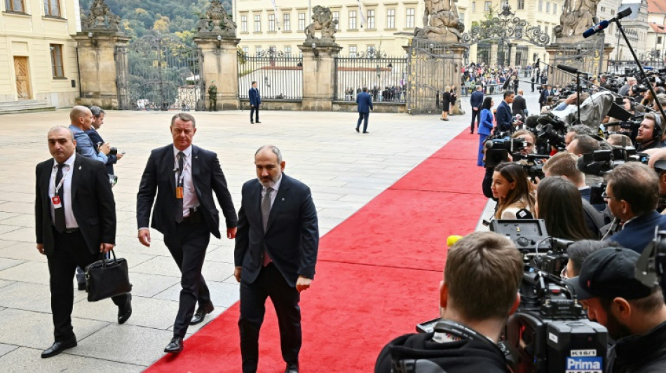 El primer ministro de Armenia anuncia una reunión con Putin y el líder de Azerbaiyán la próxima semana