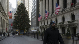 Wall Street termine en ordre dispersé, le Dow Jones arrache un troisième record d'affilée