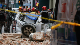 Sube a 15 el saldo de muertos por temblor en Ecuador y Perú