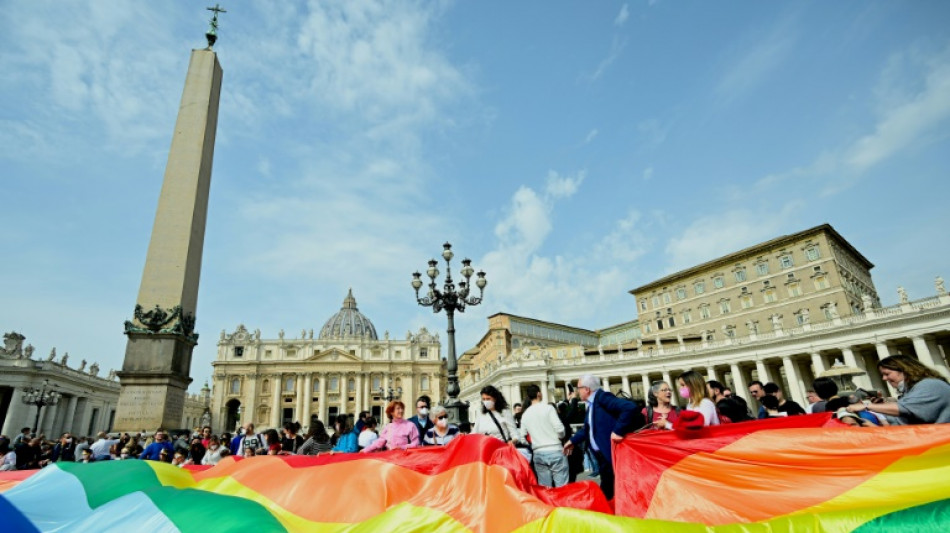 Vaticano dá 'passo adiante' em relação a pessoas trans