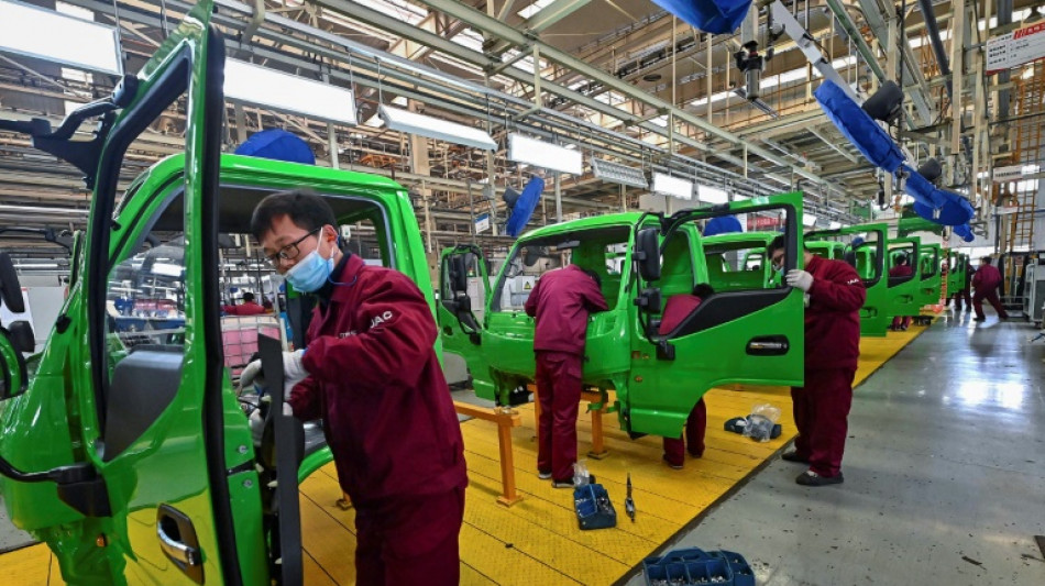 Chine: l'activité manufacturière au plus bas depuis deux ans